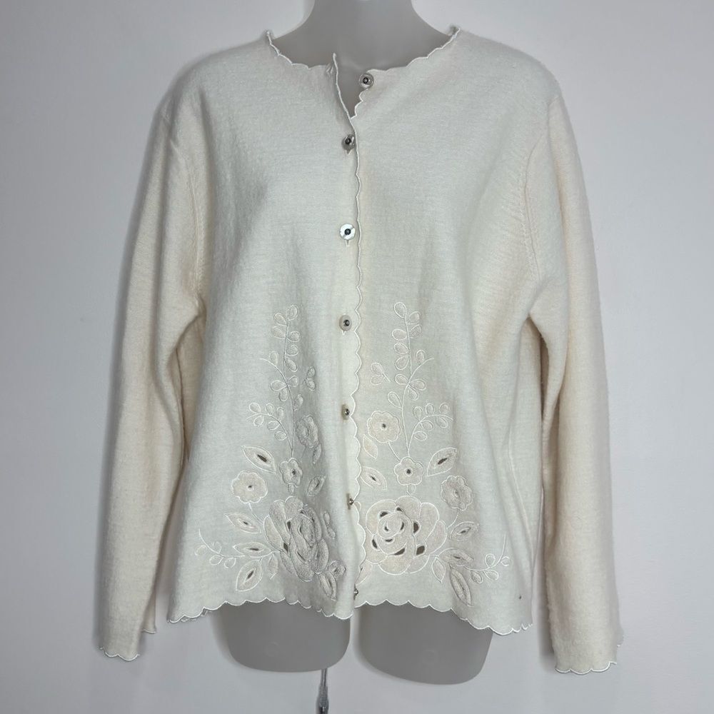 Vintage 90s Koret 100% Wool Cream Floral Embroidered Cardigan sweater medium